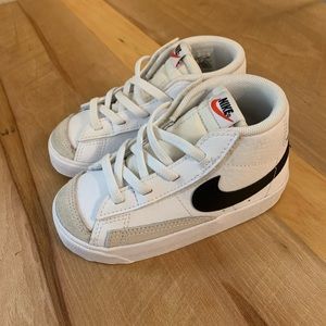 Size 8C, Nikes…Toddler Boy 🖤